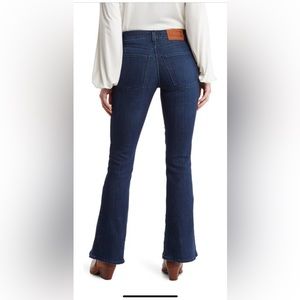NWT LUCKY BRAND FLARE JEANS